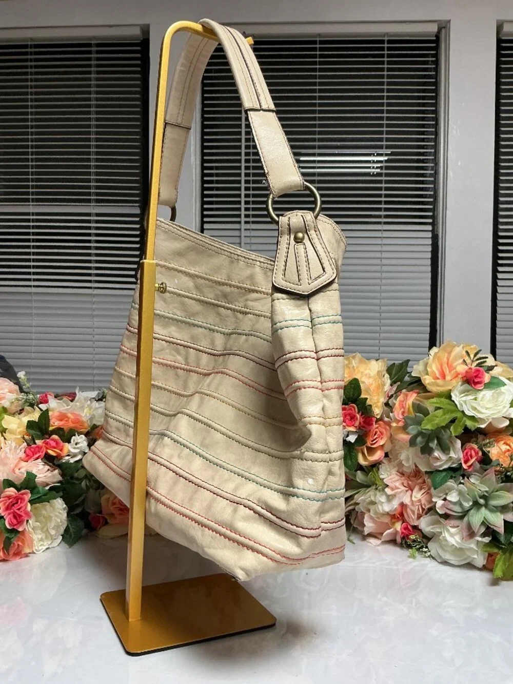 AXCESS Rainbow Stitch Hobo Shoulder Bag Cream Floral Lining Matching Wallet Set